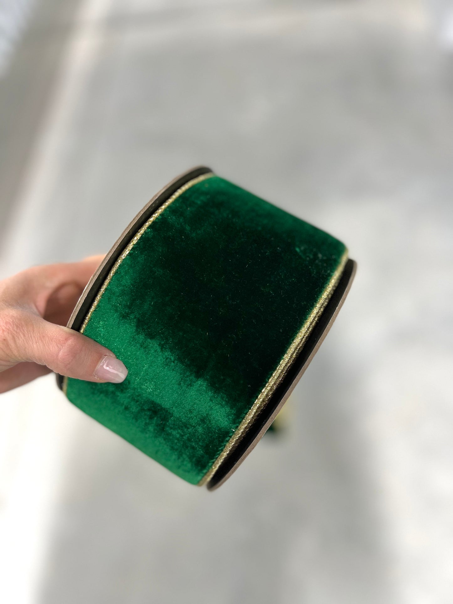 4” Emerald Green Lush Velvet