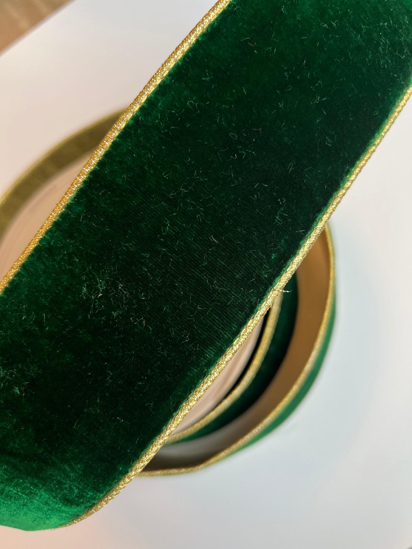 2.5” Emerald Green Lush Velvet